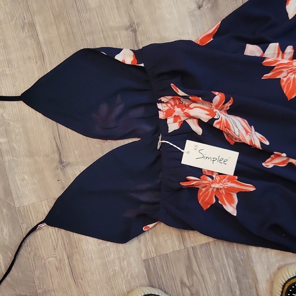 Simplee l Dress l brand: Simplee l navy l floral l Size XS l red blue floral - Picture 8 of 9